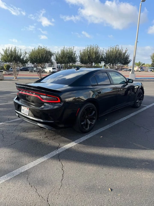 2017 Dodge Charger 7th Gen - Image 6 of 14