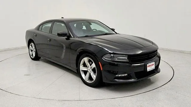 2017 Dodge Charger SXT RWD