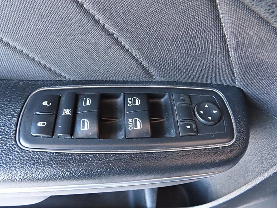 2017 Dodge Charger 7th Gen - Image 16 of 18