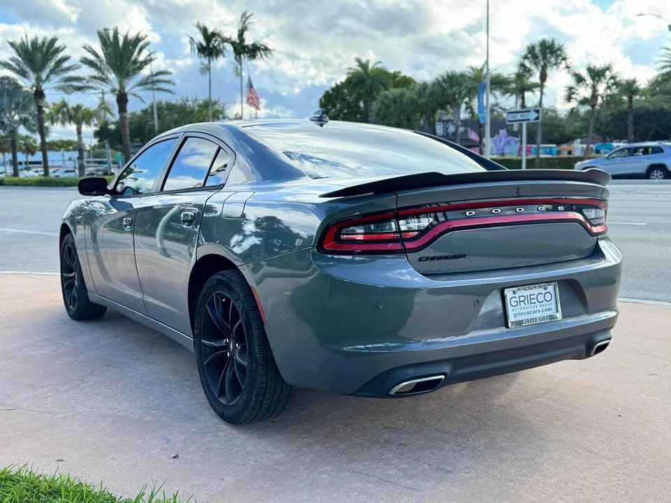 2017 Dodge Charger 7th Gen - Image 4 of 11