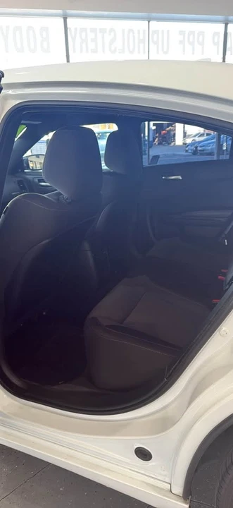 2017 Dodge Charger 7th Gen - Image 6 of 7