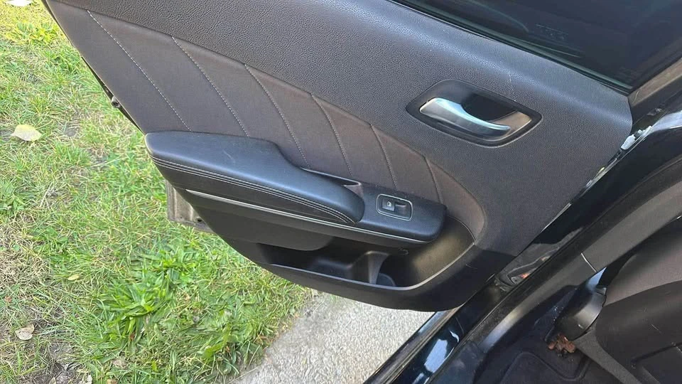2017 Dodge Charger 7th Gen - Image 2 of 8