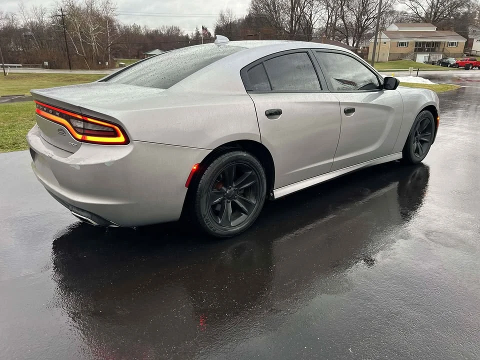 2017 Dodge Charger 7th Gen - Image 4 of 11