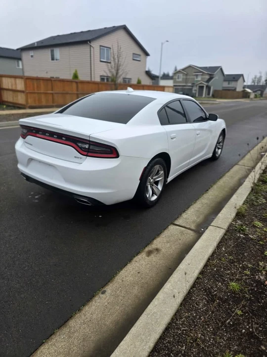 2017 Dodge Charger 7th Gen - Image 5 of 11