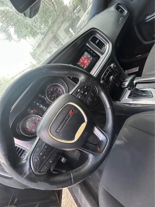 2017 Dodge Charger 7th Gen - Image 4 of 5