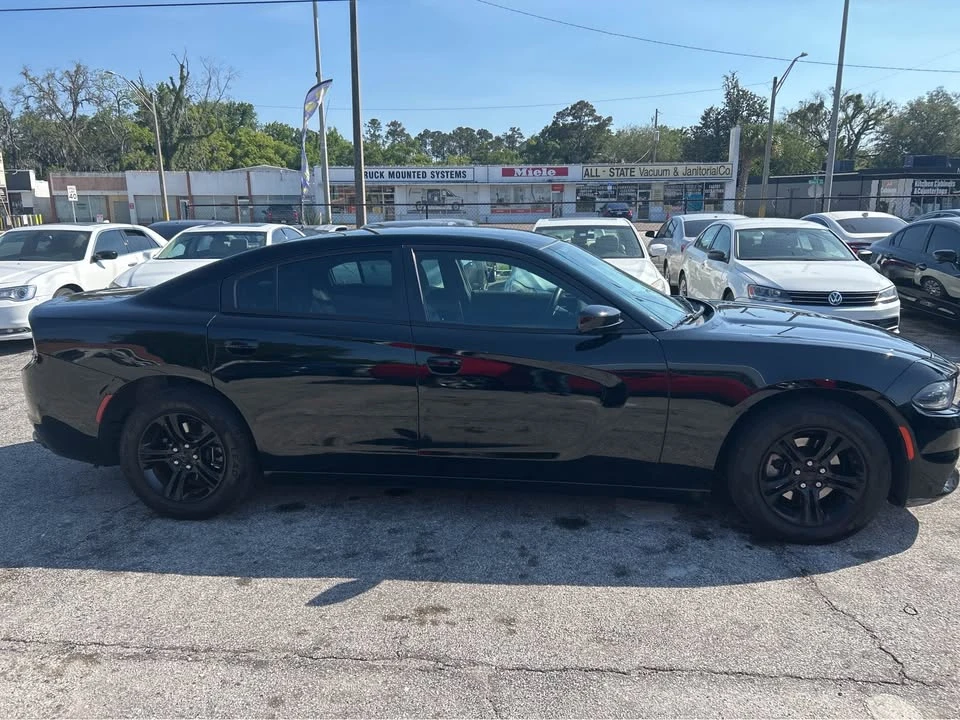 2017 Dodge Charger 7th Gen - Image 4 of 19