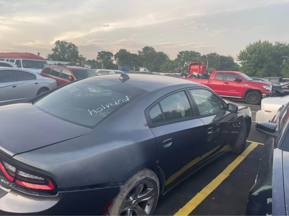 2017 Dodge Charger 7th Gen - Image 3 of 5