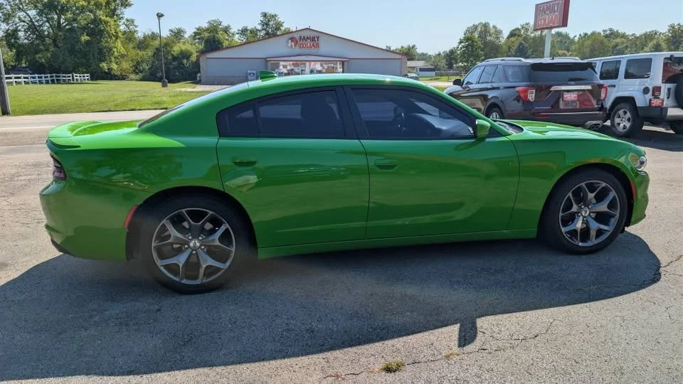 2017 Dodge Charger 7th Gen - Image 5 of 12