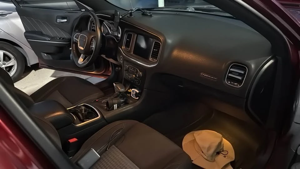 2017 Dodge Charger 7th Gen - Image 5 of 8