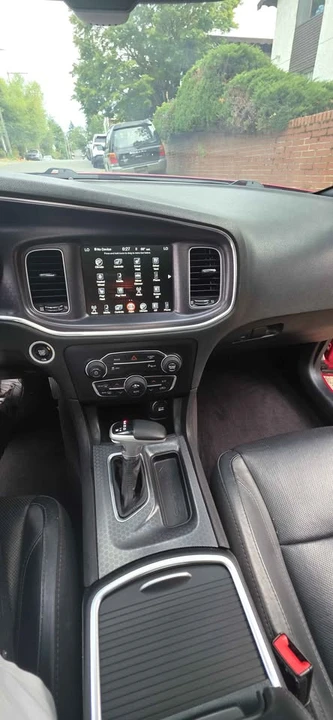 2017 Dodge Charger 7th Gen - Image 3 of 10