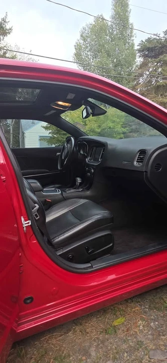 2017 Dodge Charger 7th Gen - Image 4 of 10