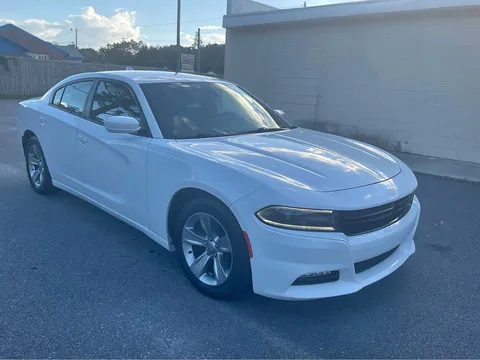 2017 Dodge Charger SXT Sedan 4D