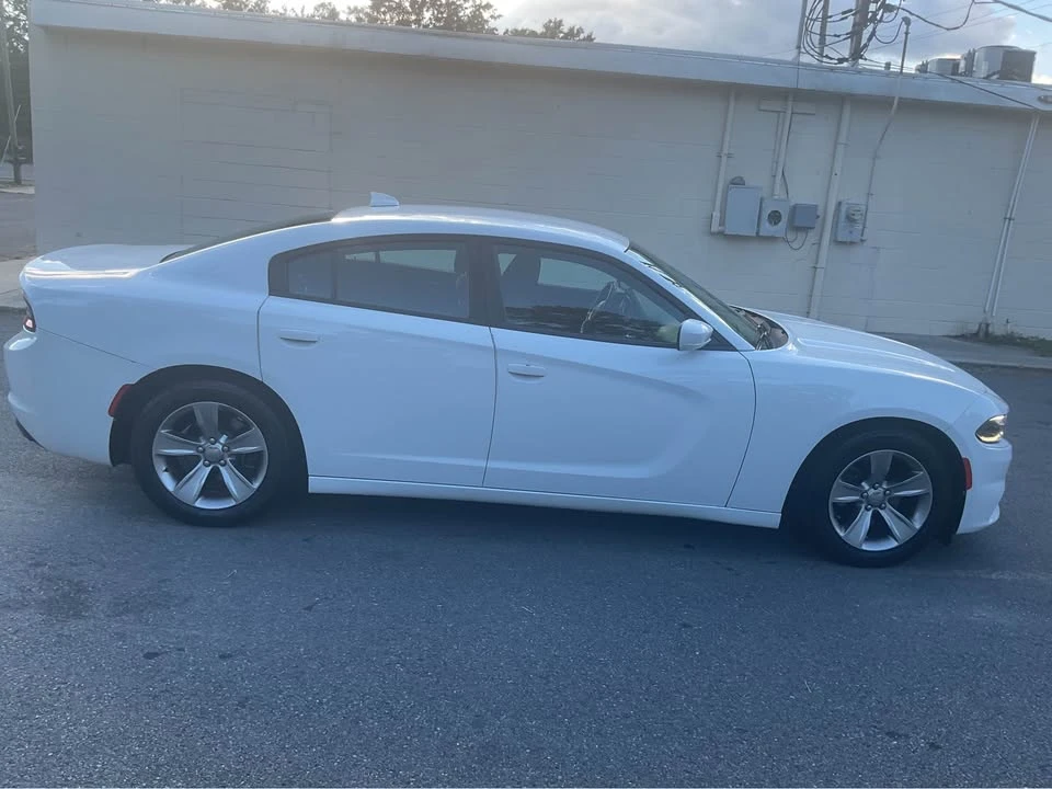 2017 Dodge Charger 7th Gen - Image 4 of 10