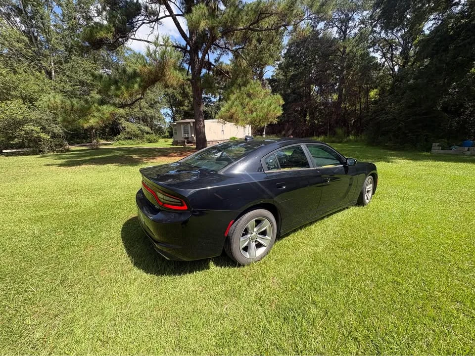 2017 Dodge Charger 7th Gen - Image 2 of 5
