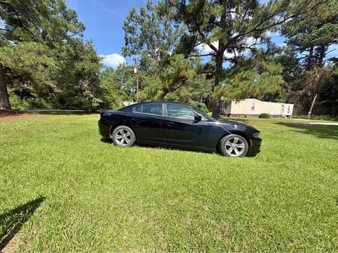 2017 Dodge Charger SXT Sedan 4D