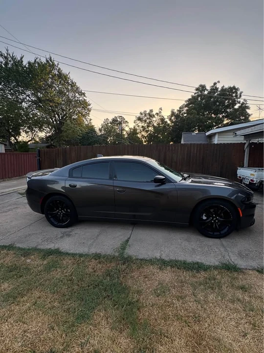 2017 Dodge Charger 7th Gen - Image 4 of 11