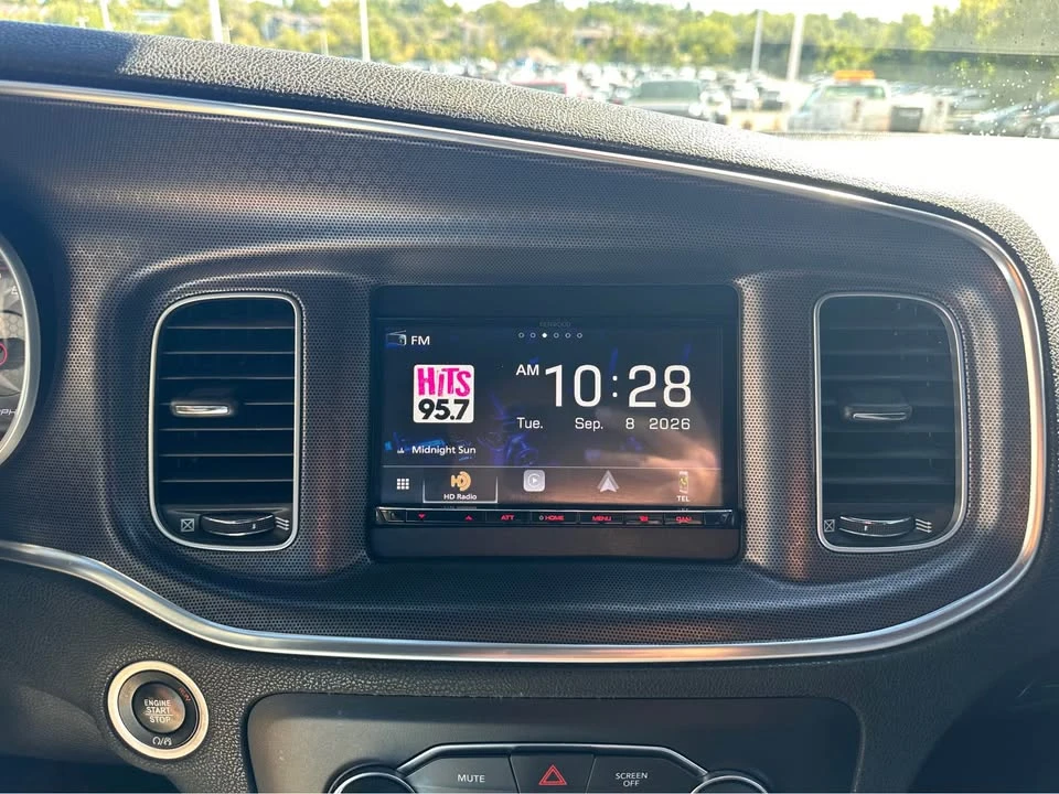 2017 Dodge Charger 7th Gen - Image 10 of 13