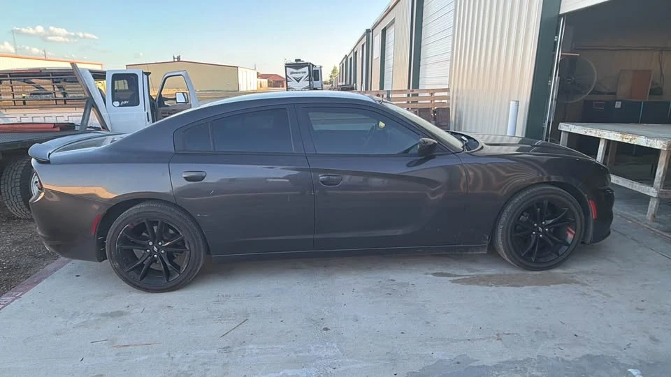 2017 Dodge Charger 7th Gen - Image 3 of 4
