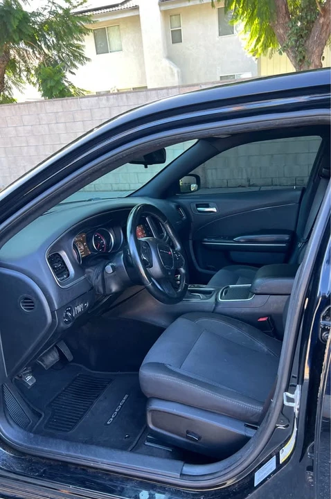 2017 Dodge Charger 7th Gen - Image 6 of 6