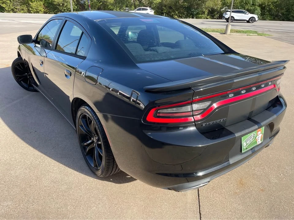 2017 Dodge Charger 7th Gen - Image 8 of 15