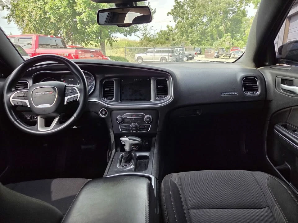 2017 Dodge Charger 7th Gen - Image 10 of 11