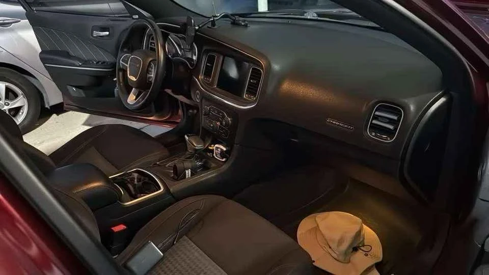 2017 Dodge Charger 7th Gen - Image 4 of 8