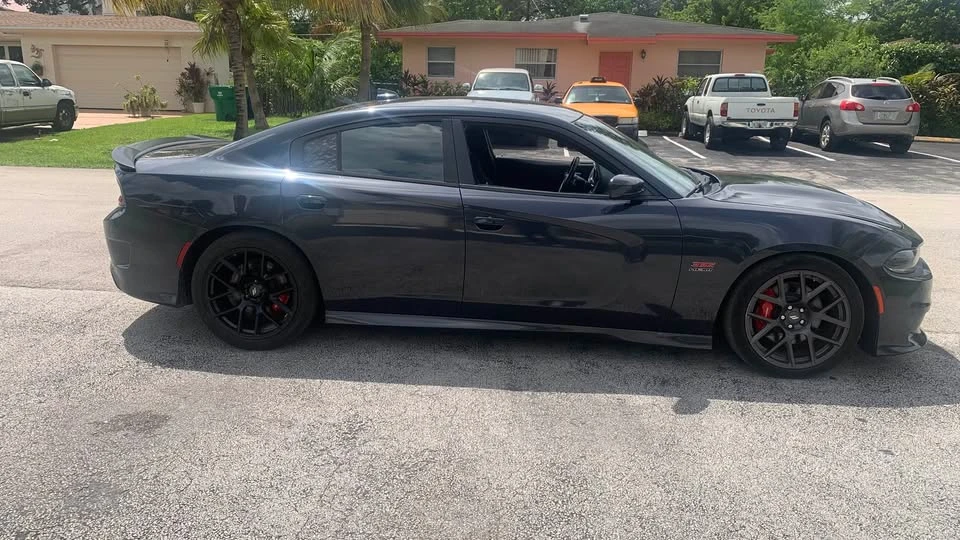 2017 Dodge Charger SRT & 392 7th Gen - Image 6 of 11