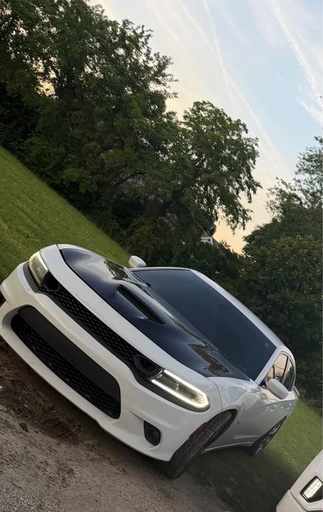 2017 Dodge Charger SRT & 392 7th Gen - Image 2 of 2