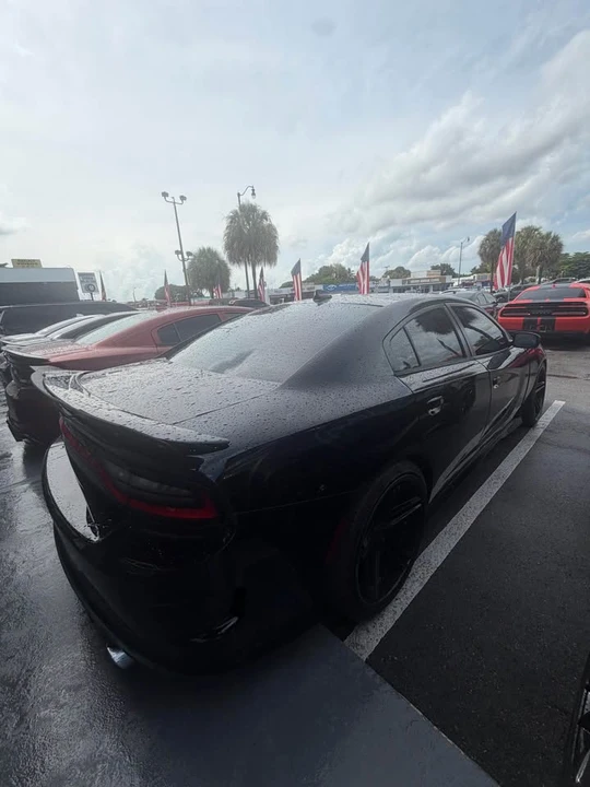 2017 Dodge Charger SRT & 392 7th Gen - Image 5 of 9