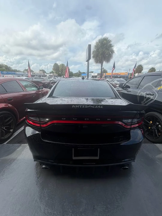 2017 Dodge Charger SRT & 392 7th Gen - Image 6 of 9