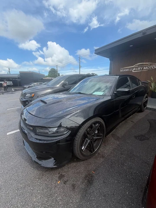 2017 Dodge Charger SRT & 392 7th Gen - Image 8 of 9