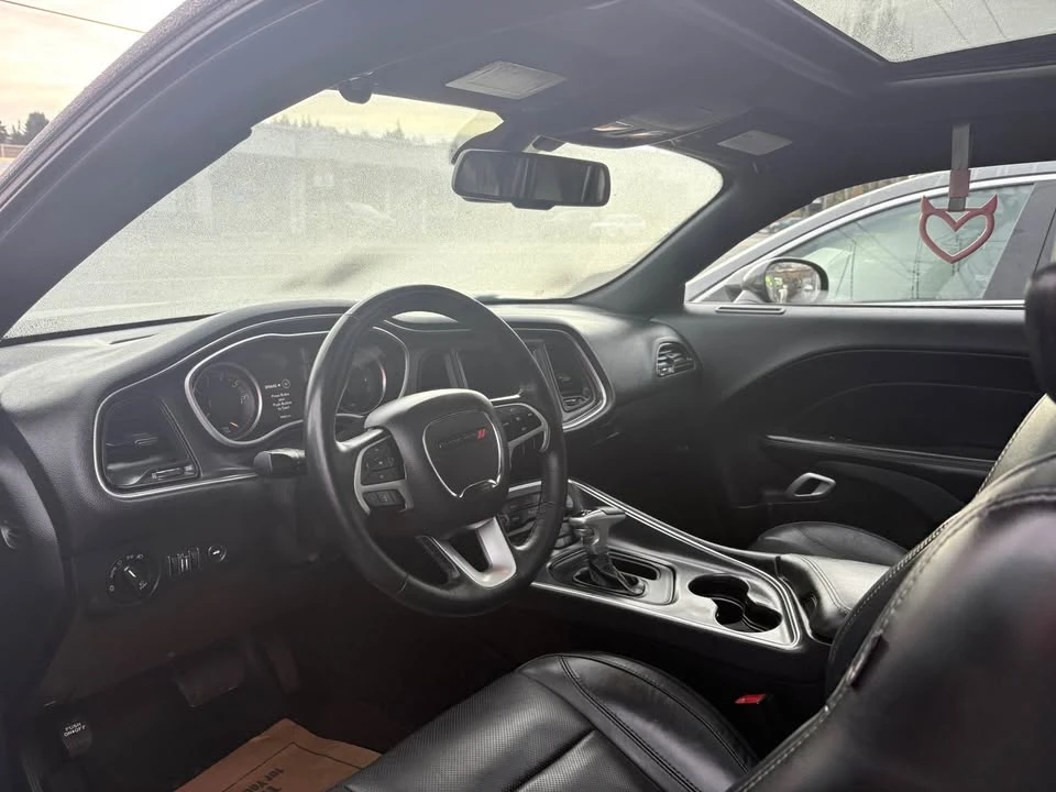2017 Dodge Charger 7th Gen - Image 2 of 5