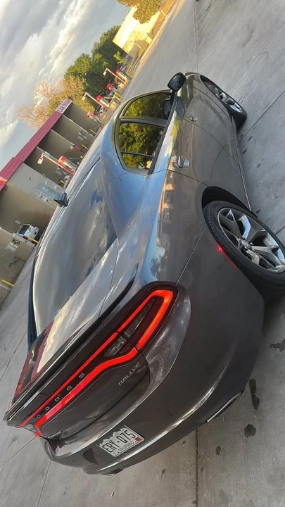 2017 Dodge Charger 7th Gen - Image 3 of 5