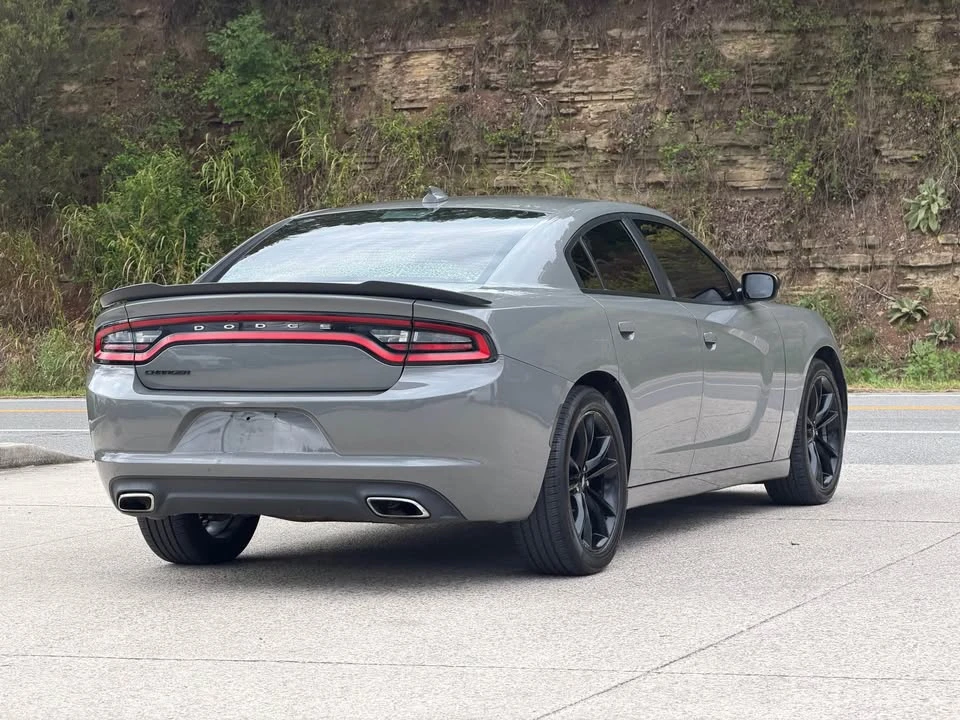 2017 Dodge Charger 7th Gen - Image 4 of 15
