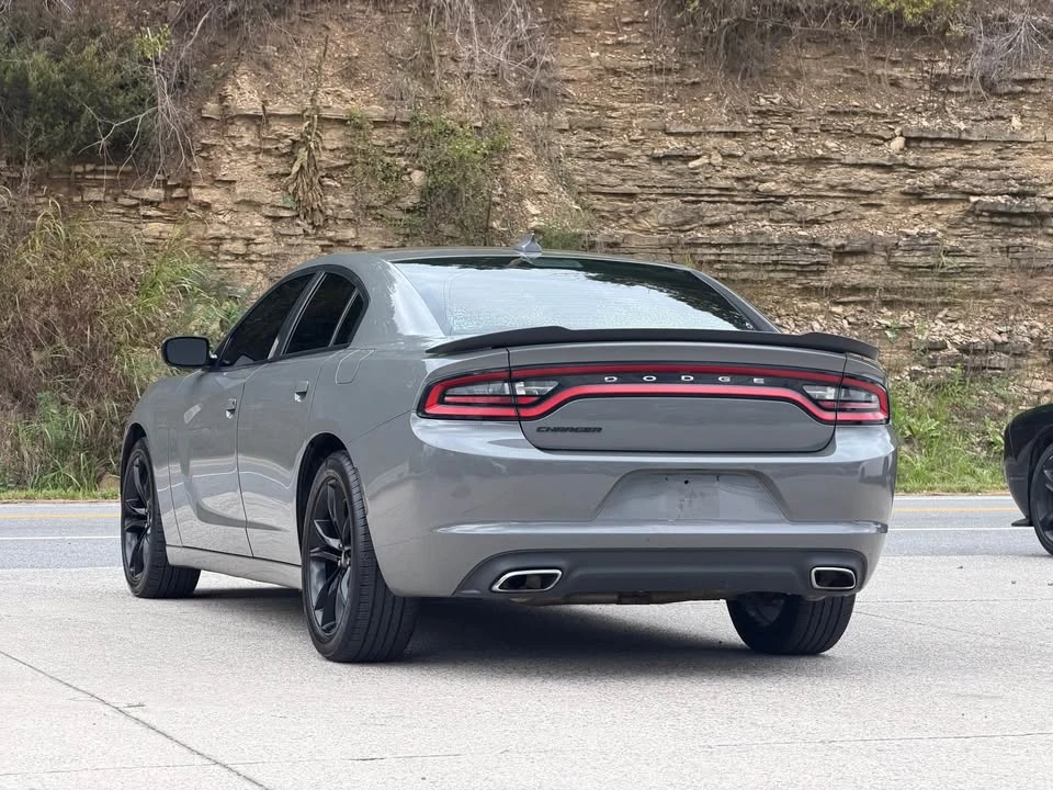 2017 Dodge Charger 7th Gen - Image 6 of 15
