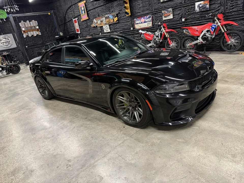 2017 Dodge Charger SRT Hellcat 7th Gen - Image 5 of 18