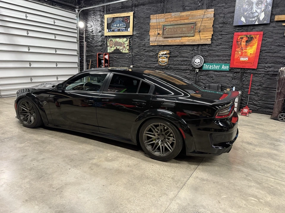2017 Dodge Charger SRT Hellcat 7th Gen - Image 4 of 18