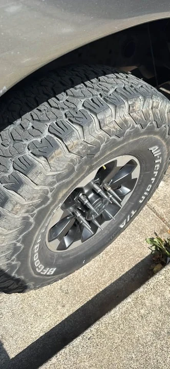 2017 Ram Heavy Duty - Image 2 of 4