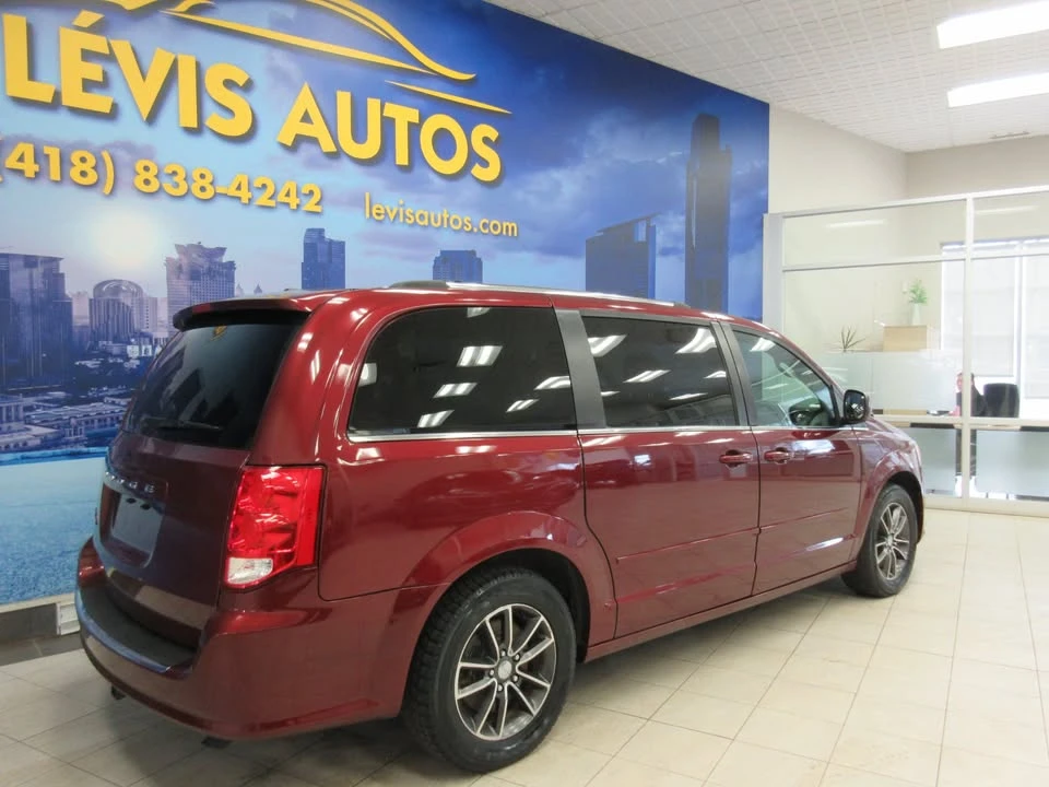 2017 Dodge Caravan - Image 6 of 20