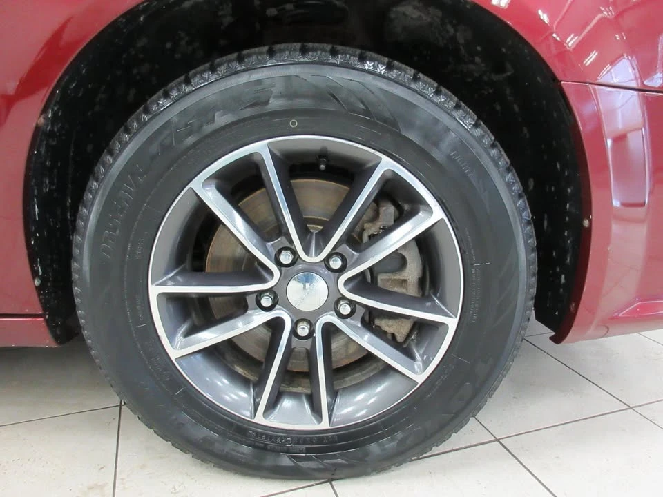 2017 Dodge Caravan - Image 4 of 20