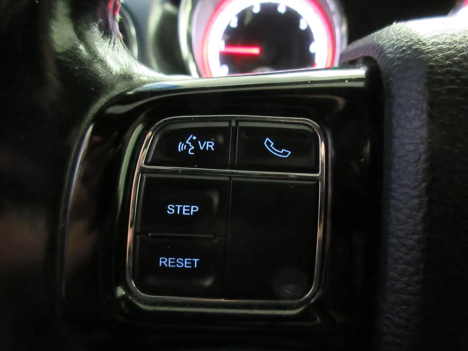 2017 Dodge Caravan - Image 17 of 20
