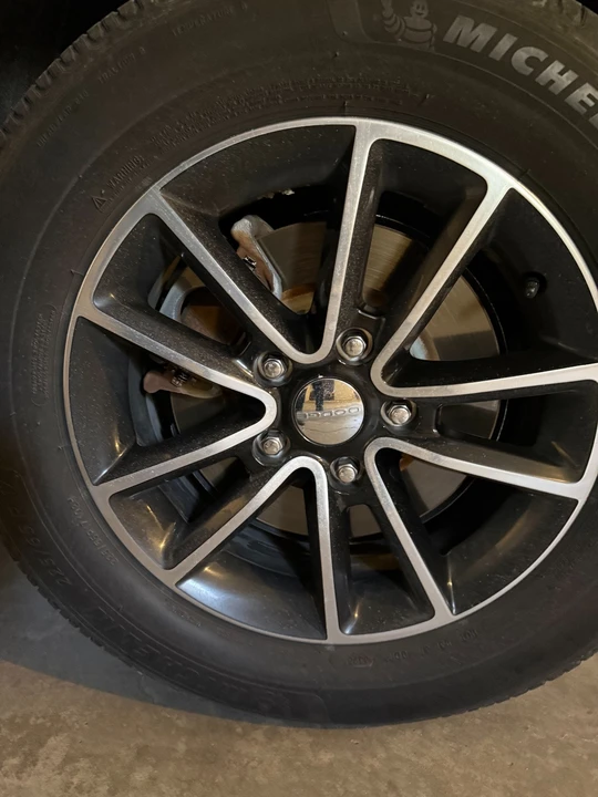 2017 Dodge Caravan - Image 14 of 14