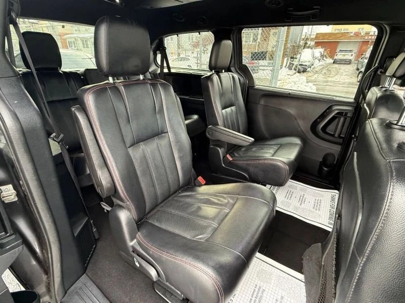 2017 Dodge Caravan - Image 12 of 12