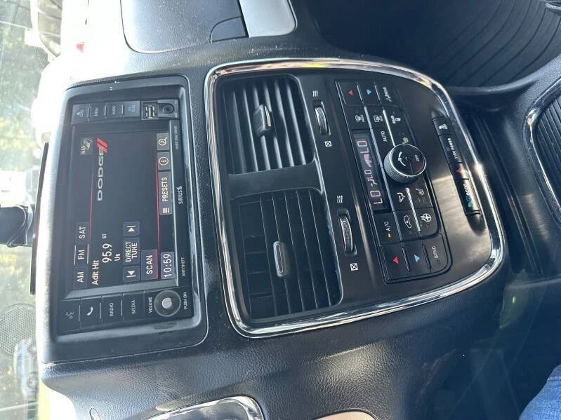 2017 Dodge Caravan - Image 4 of 21
