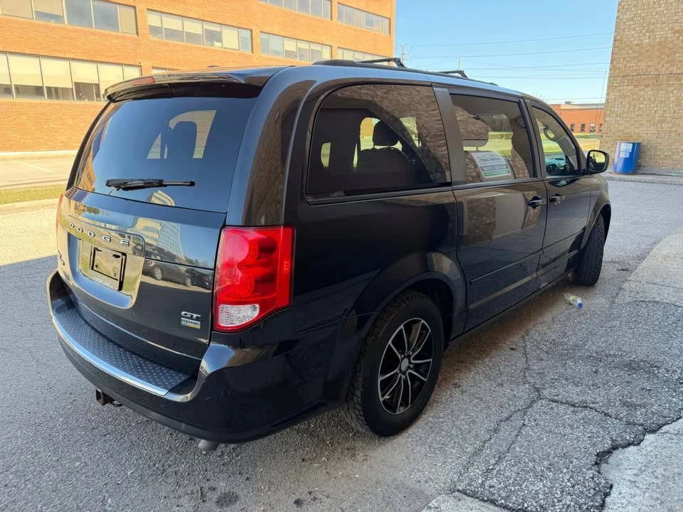 2017 Dodge Caravan - Image 3 of 20