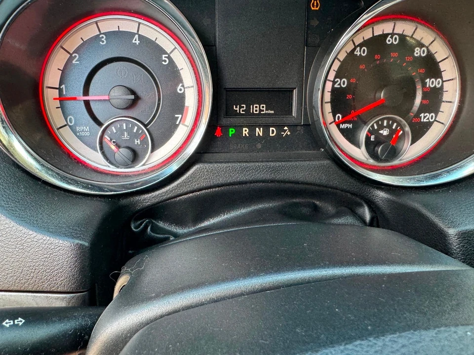 2017 Dodge Caravan - Image 10 of 12