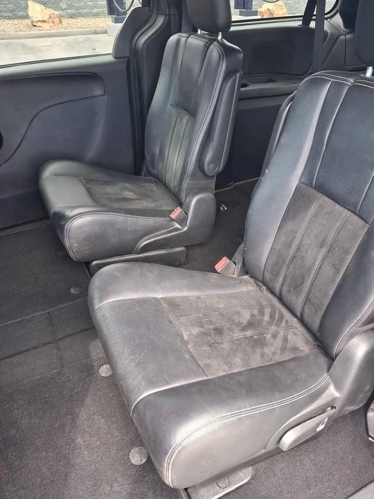 2017 Dodge Caravan - Image 12 of 12