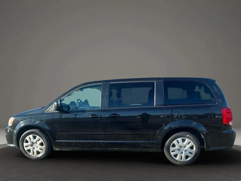 2017 Dodge Caravan - Image 8 of 12