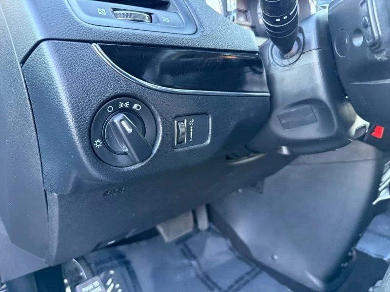 2017 Dodge Caravan - Image 12 of 12