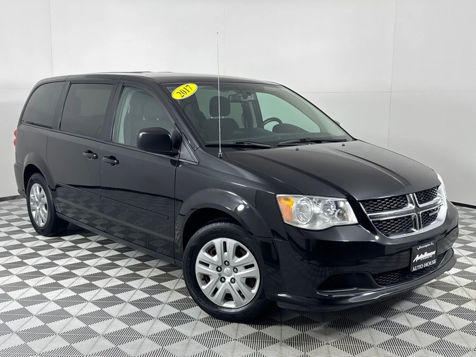 2017 Dodge Caravan - Image 2 of 12